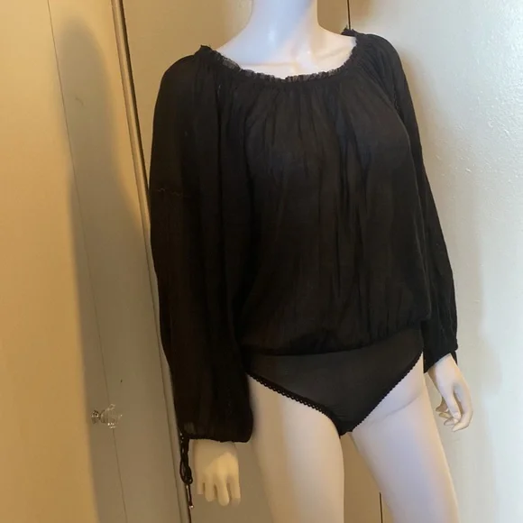 Free People Intimates Bodysuit Black Off Shoulder Long Puff Sleeve Shirt XS NWT - Picture 4 of 14
